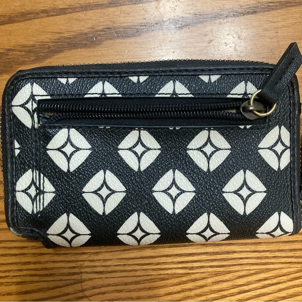 Fossil Black and White Diamond Pattern Wallet